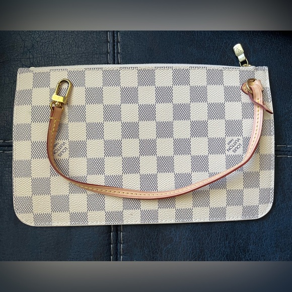 Authentic Louis Vuitton Damier Neverfull MM - Picture 7 of 10